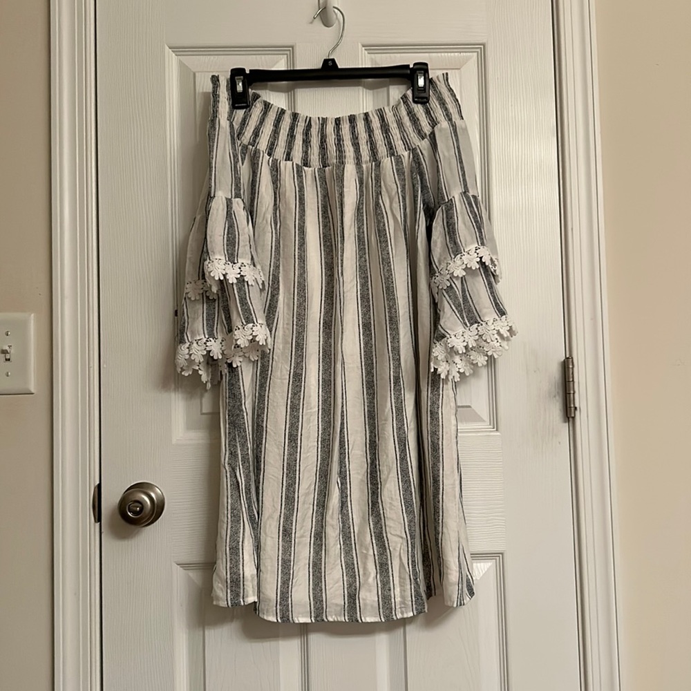 Altar’d State Gray White Stripe Off Shoulder Dress Crochet Polyester Size Small